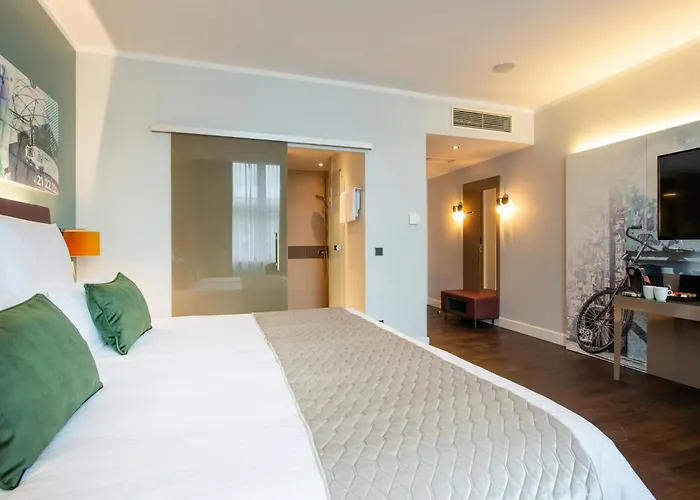 Leonardo Royal Alexanderplatz Hotel 4*