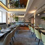 Leonardo Royal Alexanderplatz 4*