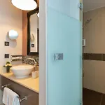 Leonardo Royal Alexanderplatz 4*