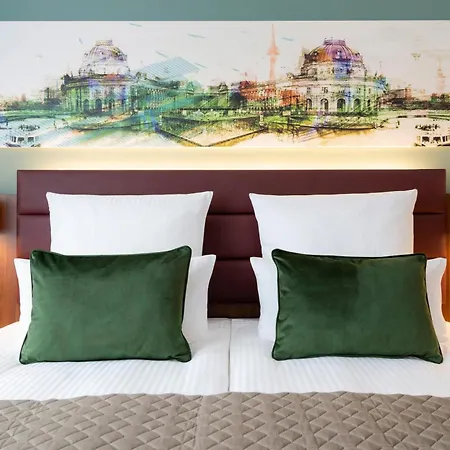 Leonardo Royal Alexanderplatz 4*