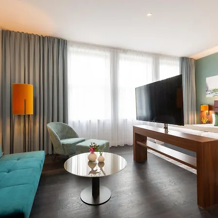 Leonardo Royal Alexanderplatz Hotel 4*