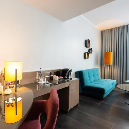 Leonardo Royal Alexanderplatz 4*