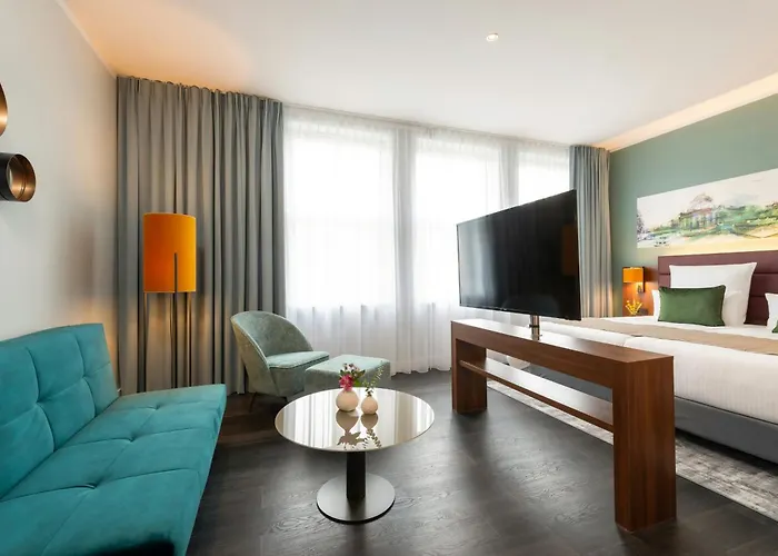 Leonardo Royal Alexanderplatz 4*