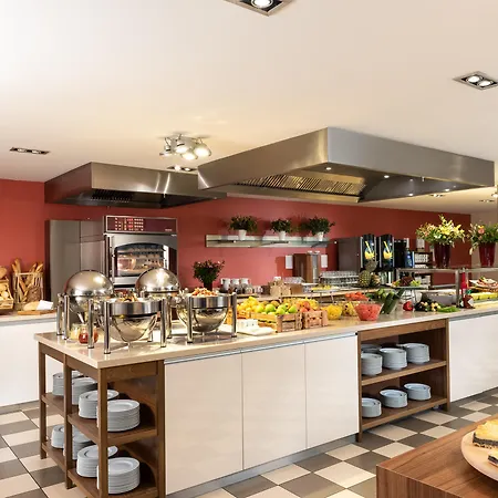 Ξενοδοχείο Leonardo Royal Alexanderplatz 4*