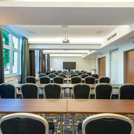 Leonardo Royal Alexanderplatz Otel