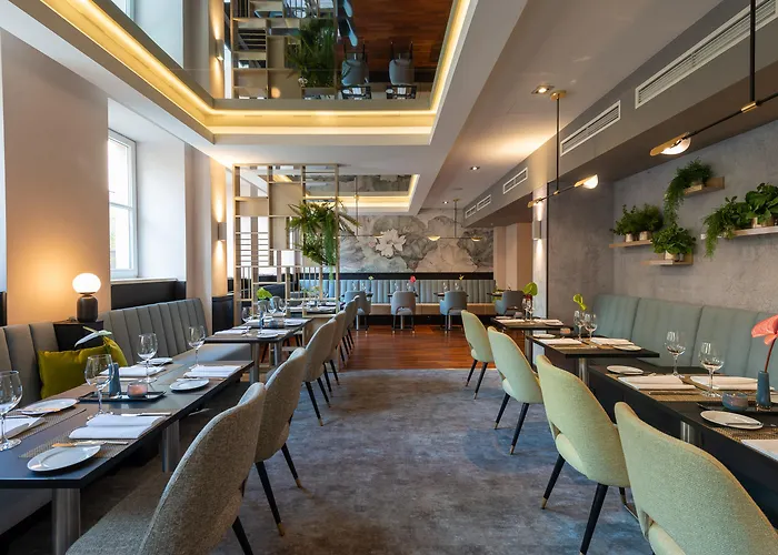 레오나르도 로열 알렉산더플라츠 4*