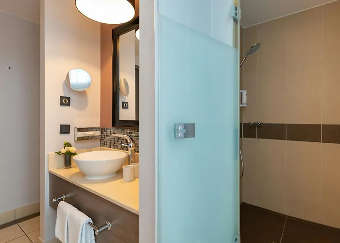 Leonardo Royal Alexanderplatz 4*